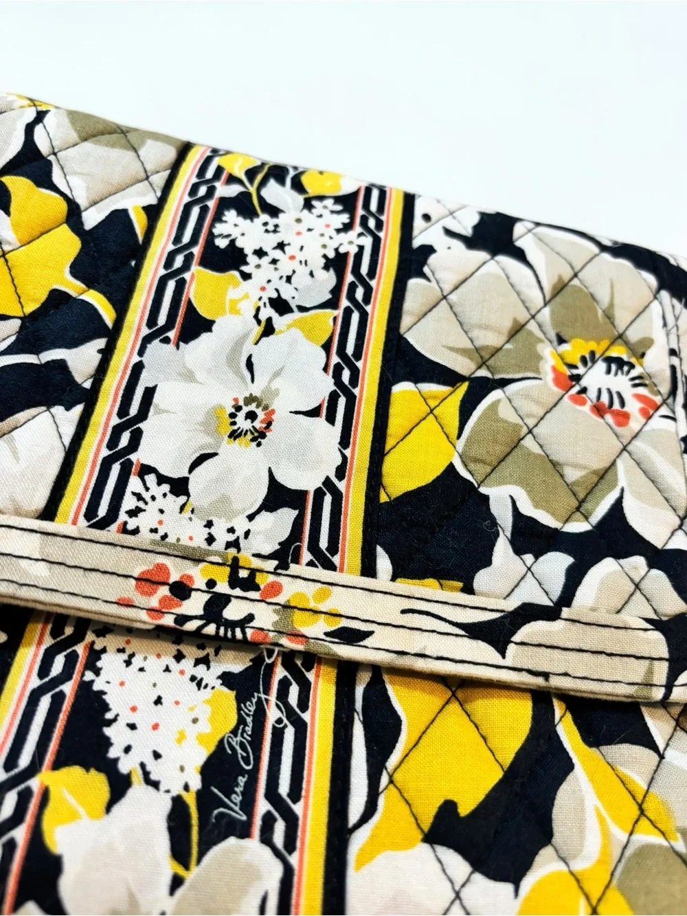 Vera Bradley Dogwood Retired Jewelry Folio Travel Organizer Case Yellow Black